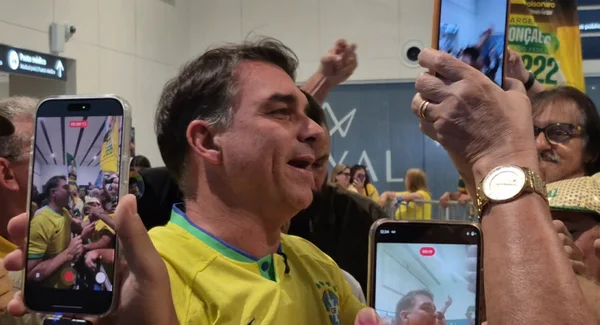 Flávio e a milícia (por Mary Zaidan)