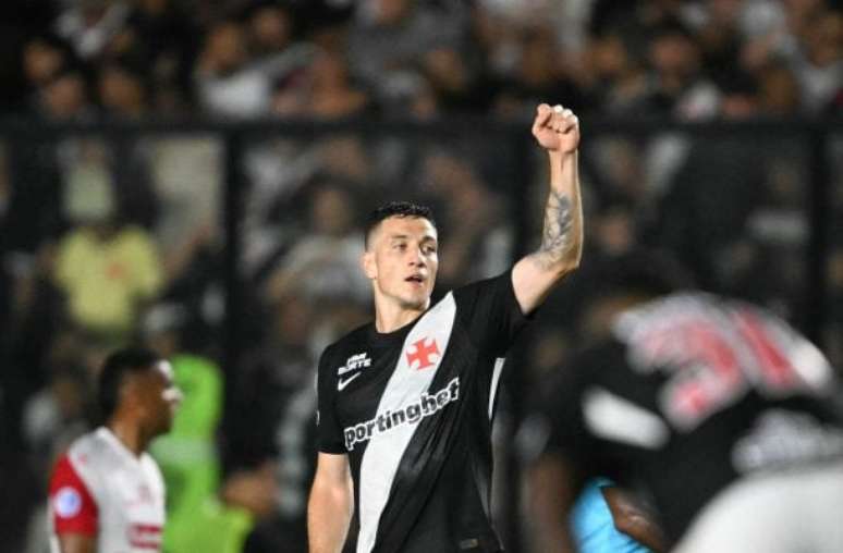 Vasco vence Santa Fe e avança à semifinal da Sul-Americana