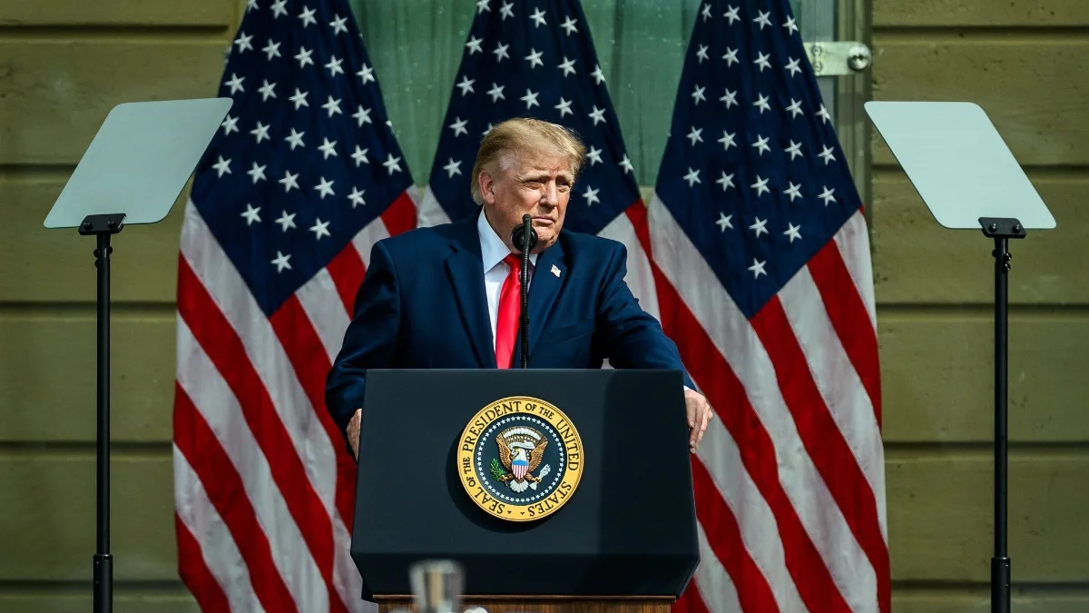 Justiça manda Trump liberar acesso de veículos de mídia à Casa Branca