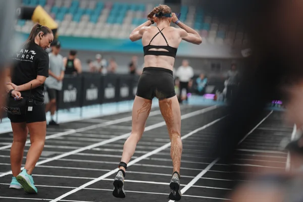 Hyrox muda regras após atleta seguir na competição mesmo depois de defecar