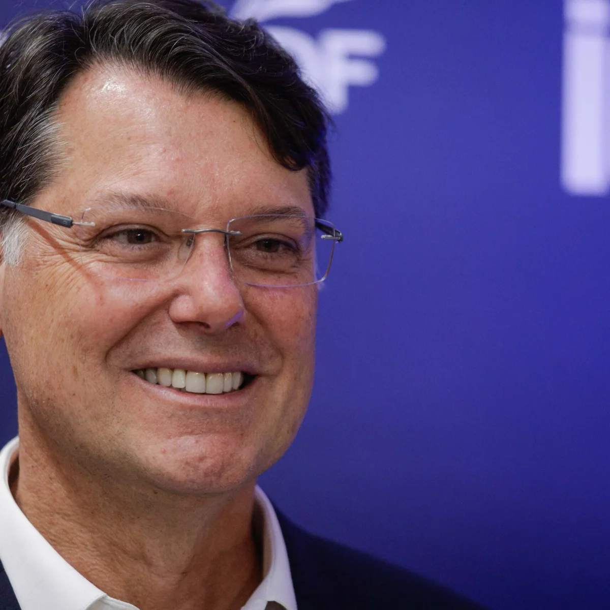Kiko Caputo quer contratar mais médicos e recompor efetivo policial do DF