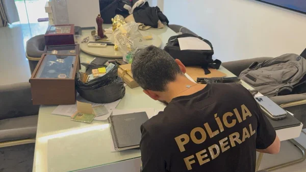 PM é alvo da PF por operar esquema de R$ 60 milhões em eletrônicos