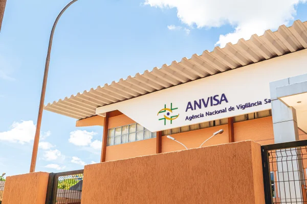 Anvisa proíbe cafés em pó e em cápsula da marca Moringa da Paz