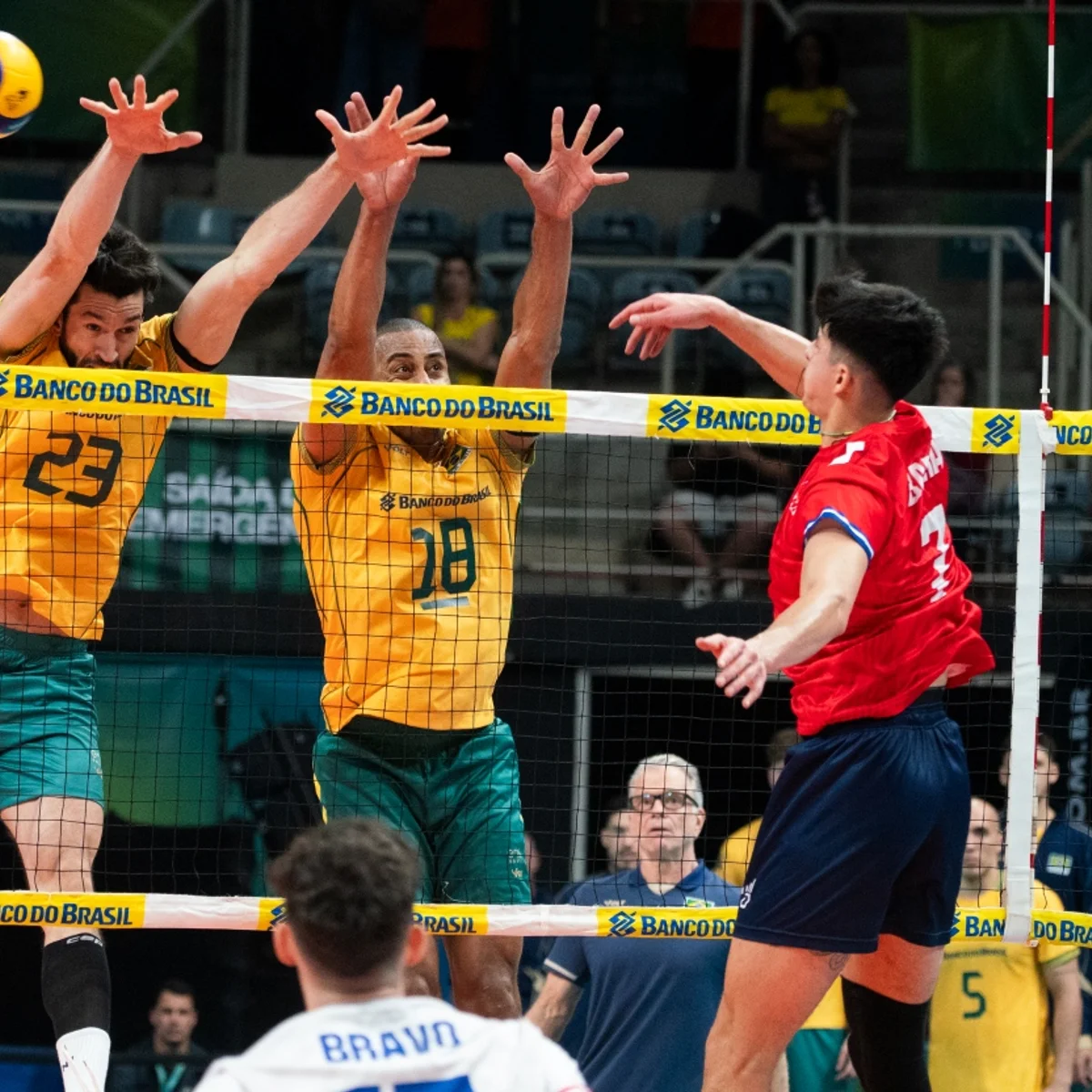 Na estreia do Sul-Americano de Vôlei, Seleção Brasileira vence Chile no RJ
