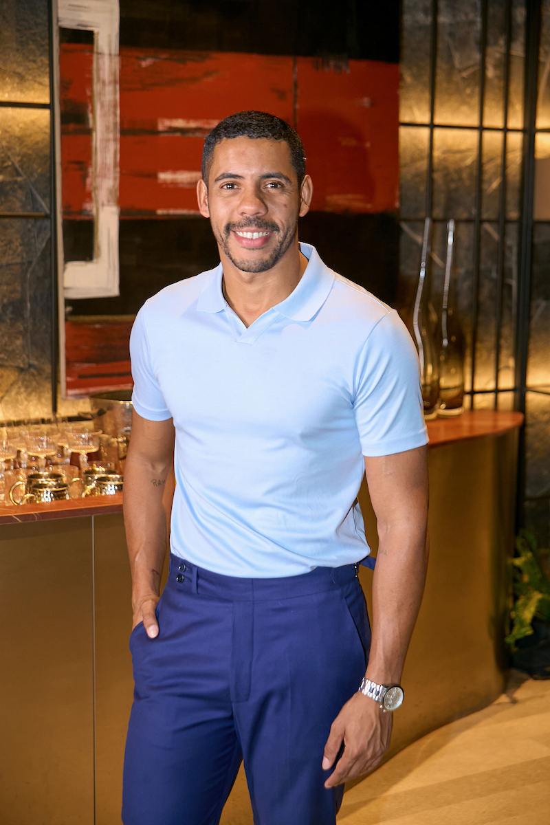 Marcelo Chaves reúne amigos especiais para celebrar nova idade na CASACOR