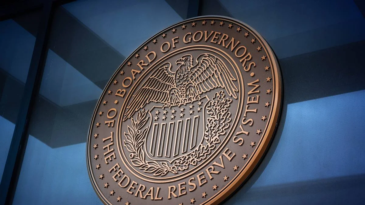 Para analistas, comunicado do Fed indica mais uma alta dos juros em 2026