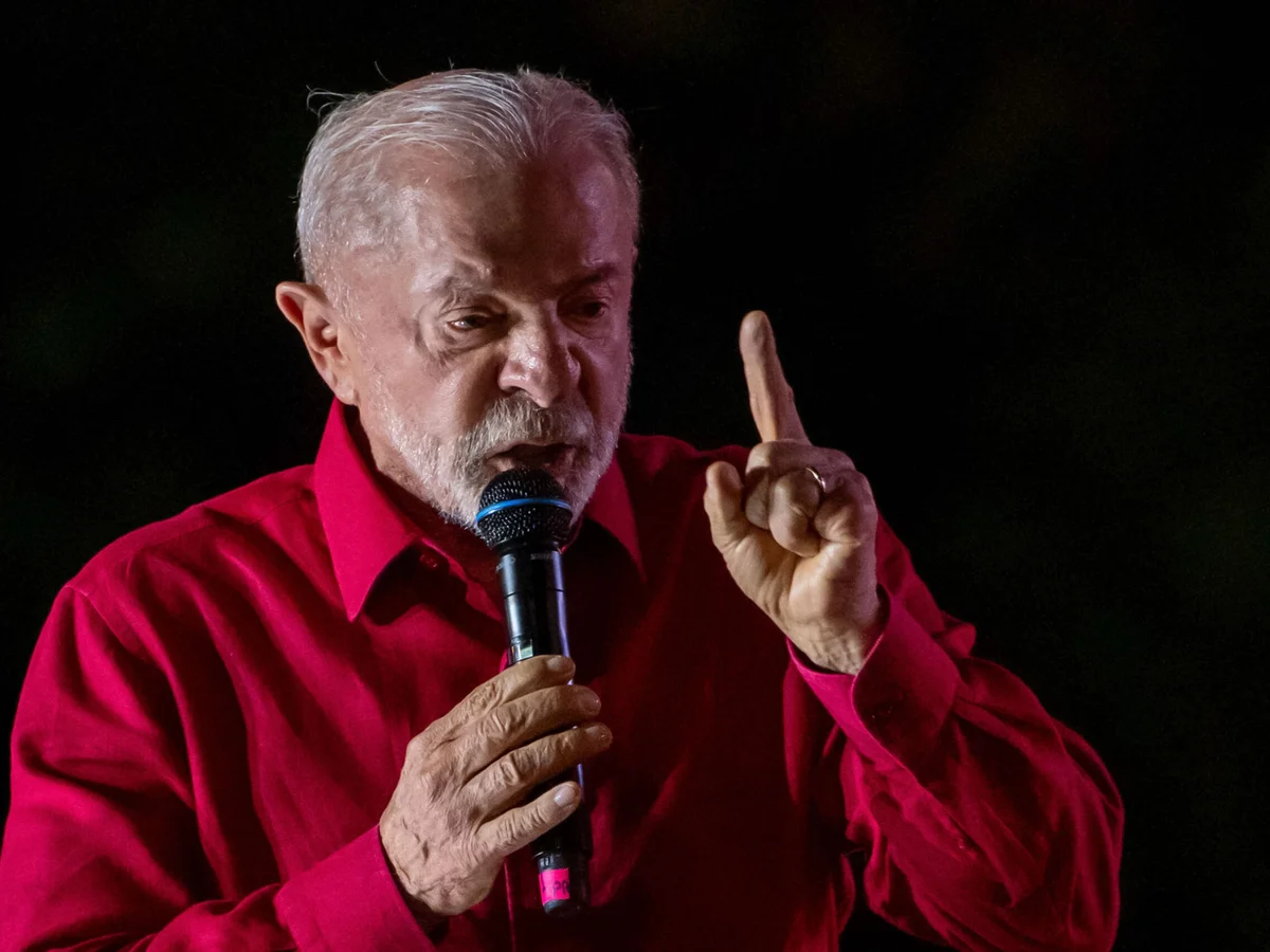 Lula convoca idosos com mais de 70 anos a votarem: "Desistiu da vida?"