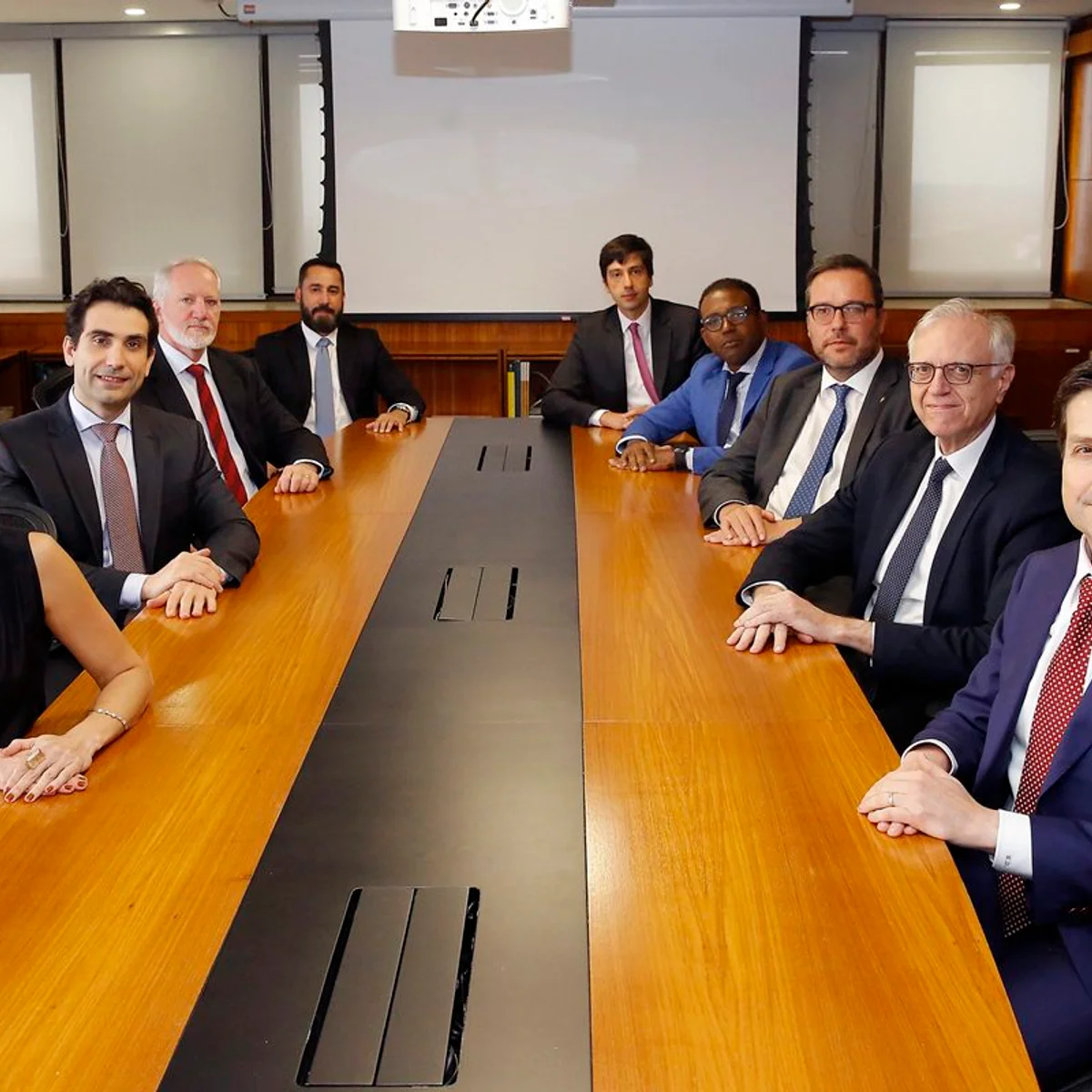 Copom não dá pistas sobre novo corte de juros, após 5ª redução da Selic