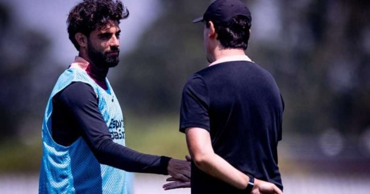 Yuri Alberto inicia transição e participa de treino do Corinthians