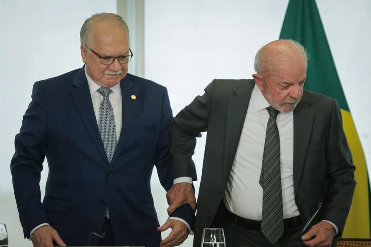 Imagem colorida, Lula e Edson Fachin Presidente do Supremo Tribunal Federal - Metrópoles