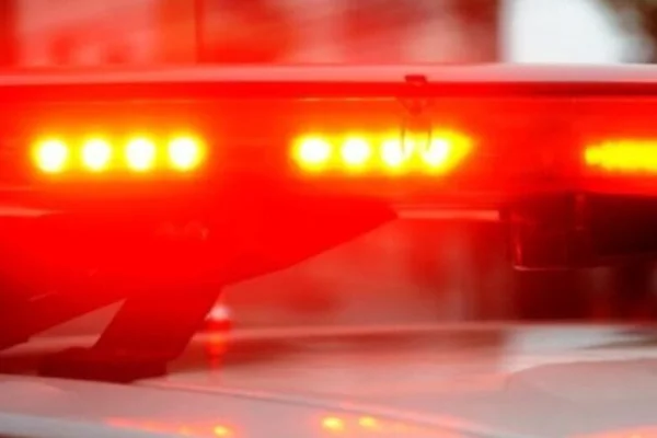 Menino de 12 anos é morto a tiros dentro de casa e um dos suspeitos é preso