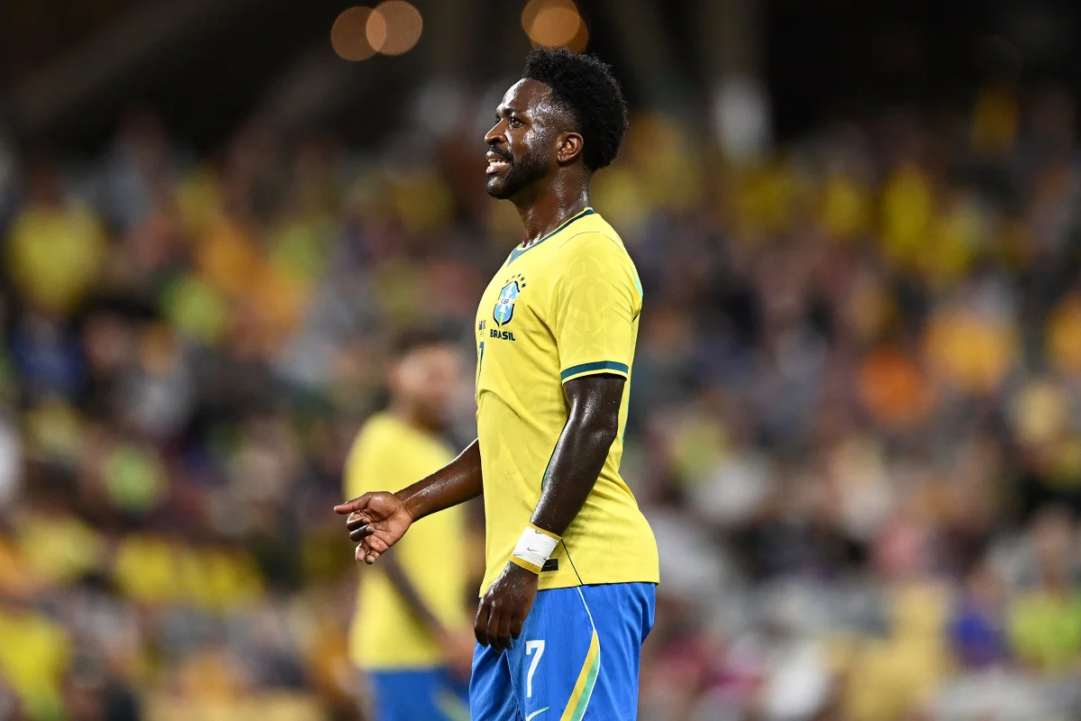 Vini Jr. é criticado na web após atuação ruim contra a Austrália