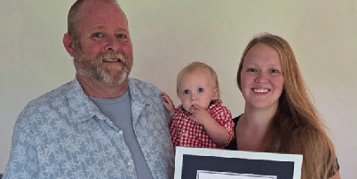 Nascimento de Arthur Bell, em 14 de setembro de 2025, fez fam&iacute;lia superar marca de quatro gera&ccedil;&otilde;es e entrar para o Guinness World Records Foto: Reprodu&ccedil;&atilde;o/KMTV