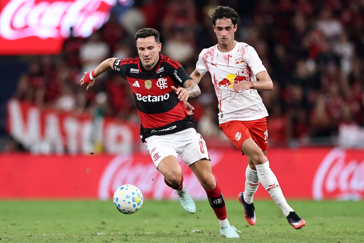 Foto colorida de Saúl, do Flamengo - Metrópoles