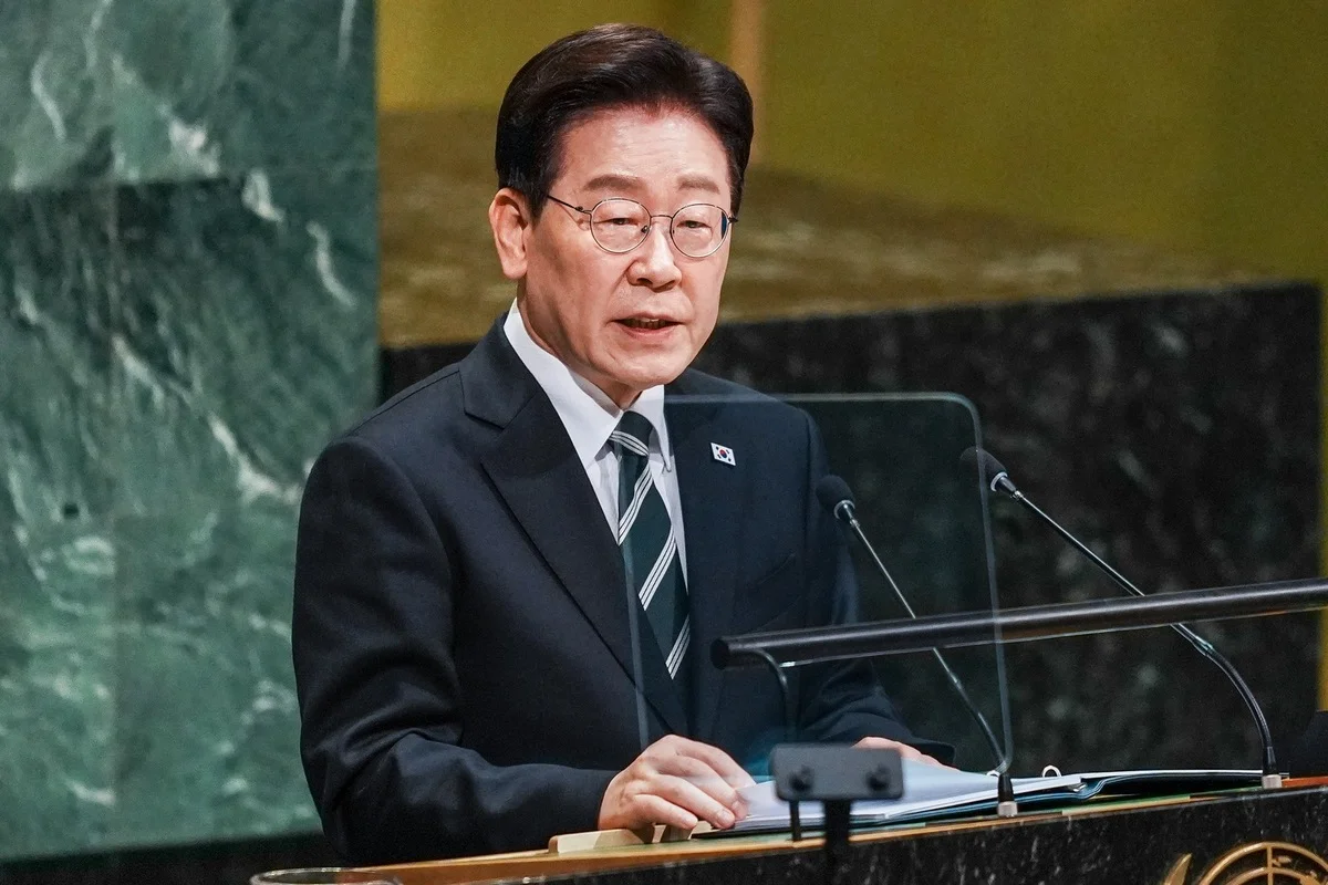 Imagem colorida mostra o presidente da Coreia do Sul - Metrópoles