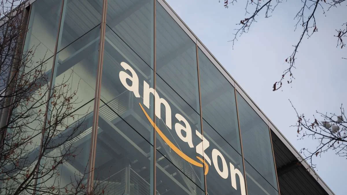 MPT aponta jornada excessiva e pressão por metas em denúncia contra Amazon