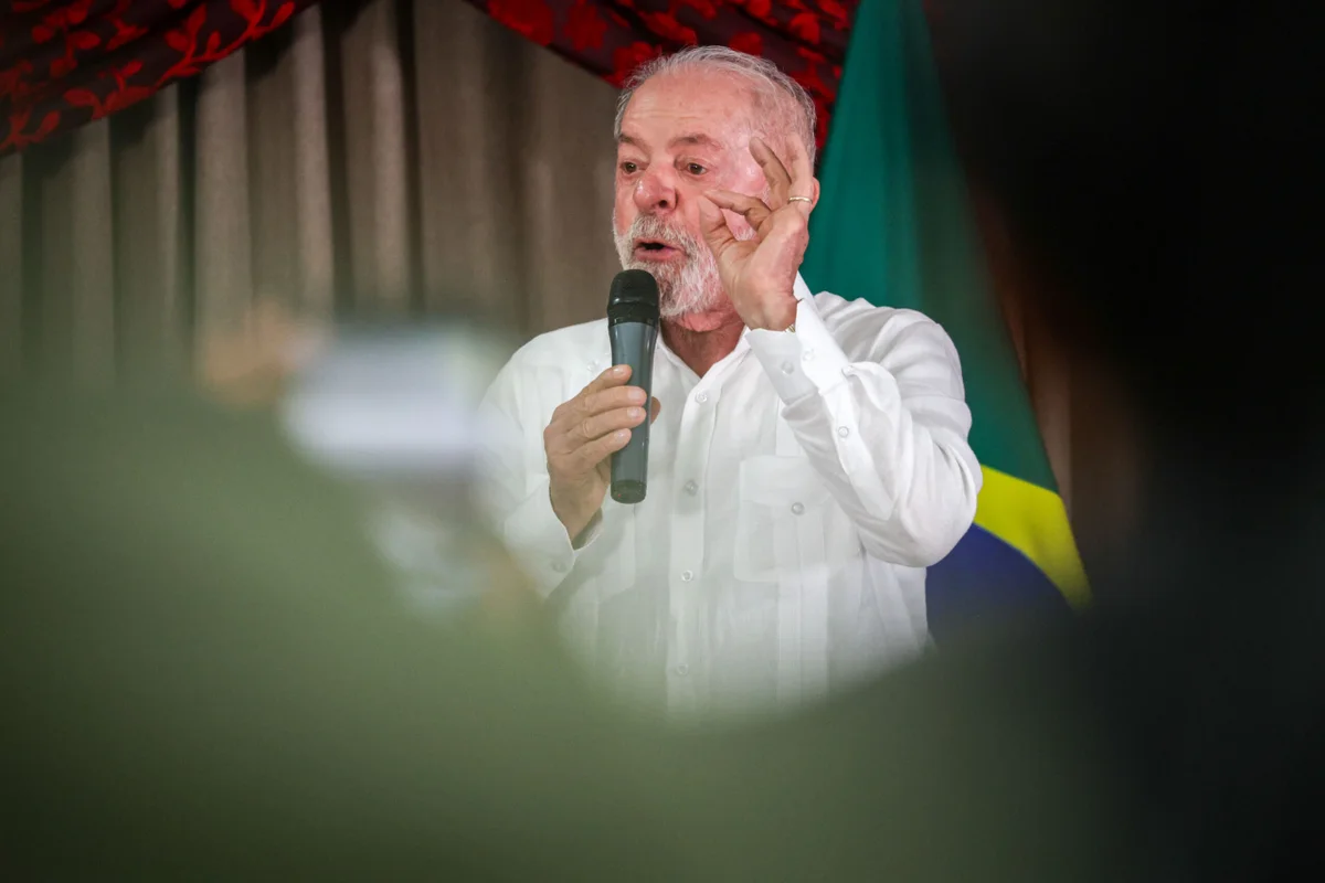 Lula recruta nomes da equipe do governador da BA para reforçar campanha
