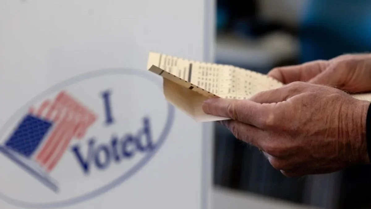 EUA: Texas e outros estados dão início às eleições de meio de mandato