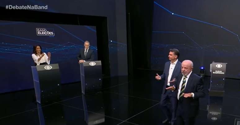 Comentaristas de TV condenam o nível de agressividade do debate que lembrou os antigos telebarracos