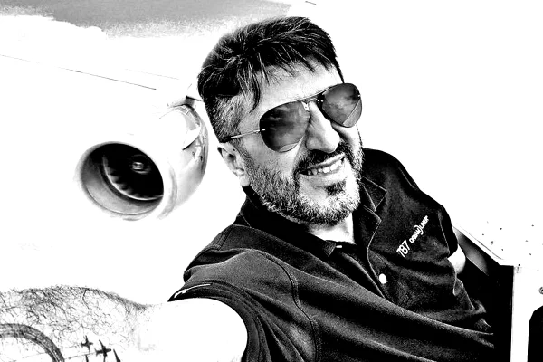 Família de Lito Sousa proíbe fotos e vídeos durante velório do youtuber