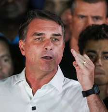 Flávio Bolsonaro afirmou que é impossível aceitar a derrota Foto: Adriano Machado / Reuters