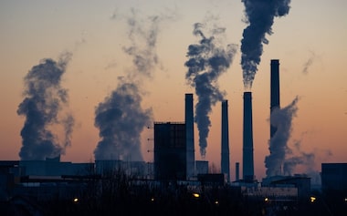 Concentração de gases do efeito estufa atinge recorde e agrava aquecimento global, alerta ONU