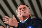 Imagem da matéria: Homem do Maranhão usa nome de Bolsonaro para prestar serviço nas eleições