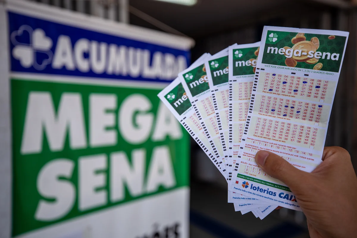 Imagem da matéria: Mega-Sena 3067 acumula, e prêmio vai a R$ 100 milhões. Veja resultado
