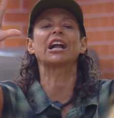 Giovanna Gold briga com Darlin e Ariela por causa de leite Foto: Reprodução | RecordPlus