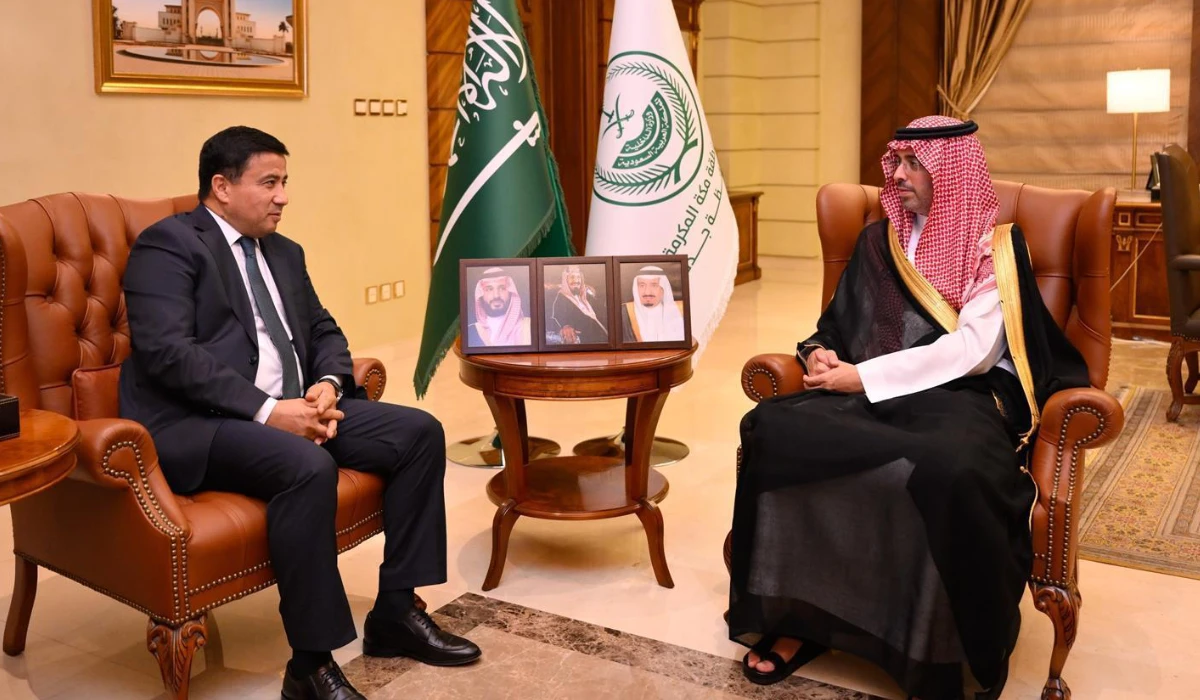 Príncipe herdeiro da Arábia Saudita doa sangue e lança campanha nacional de doação para 2026