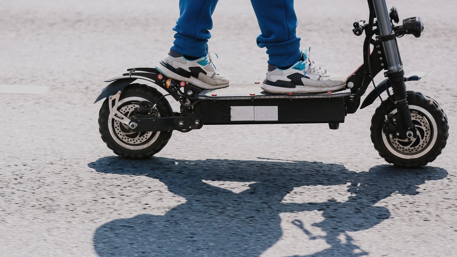 A proibição do uso de scooters elétricas por menores de 18 anos entra em vigor