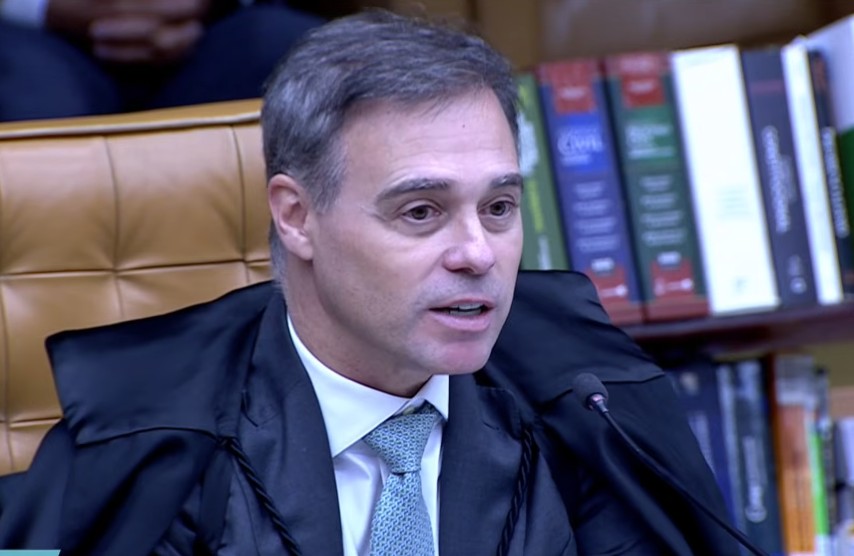 Sigilo de Lula e Flávio: André Mendonça é o relator no TSE de pedido do petista sobre dados dele e do rival