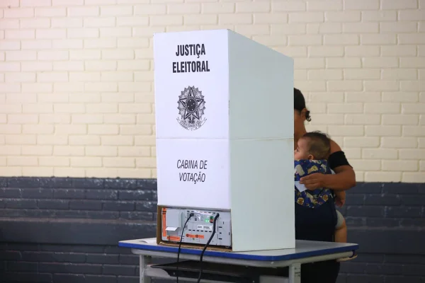Eleições 2026: saiba o que levar na hora de votar