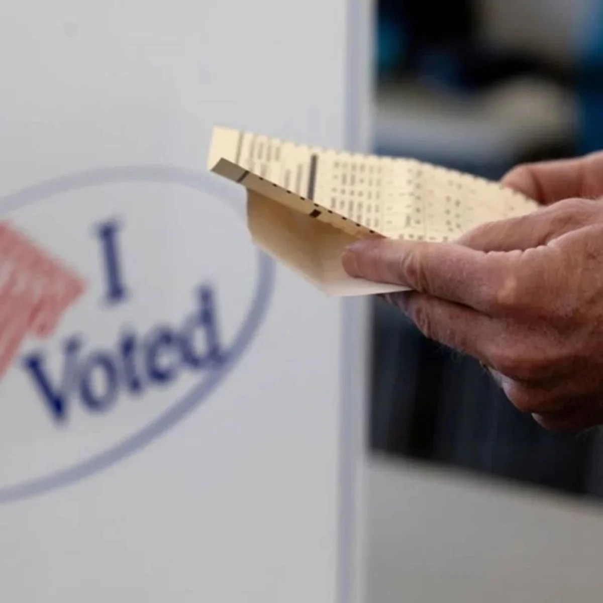 EUA: Texas e outros estados dão início às eleições de meio de mandato