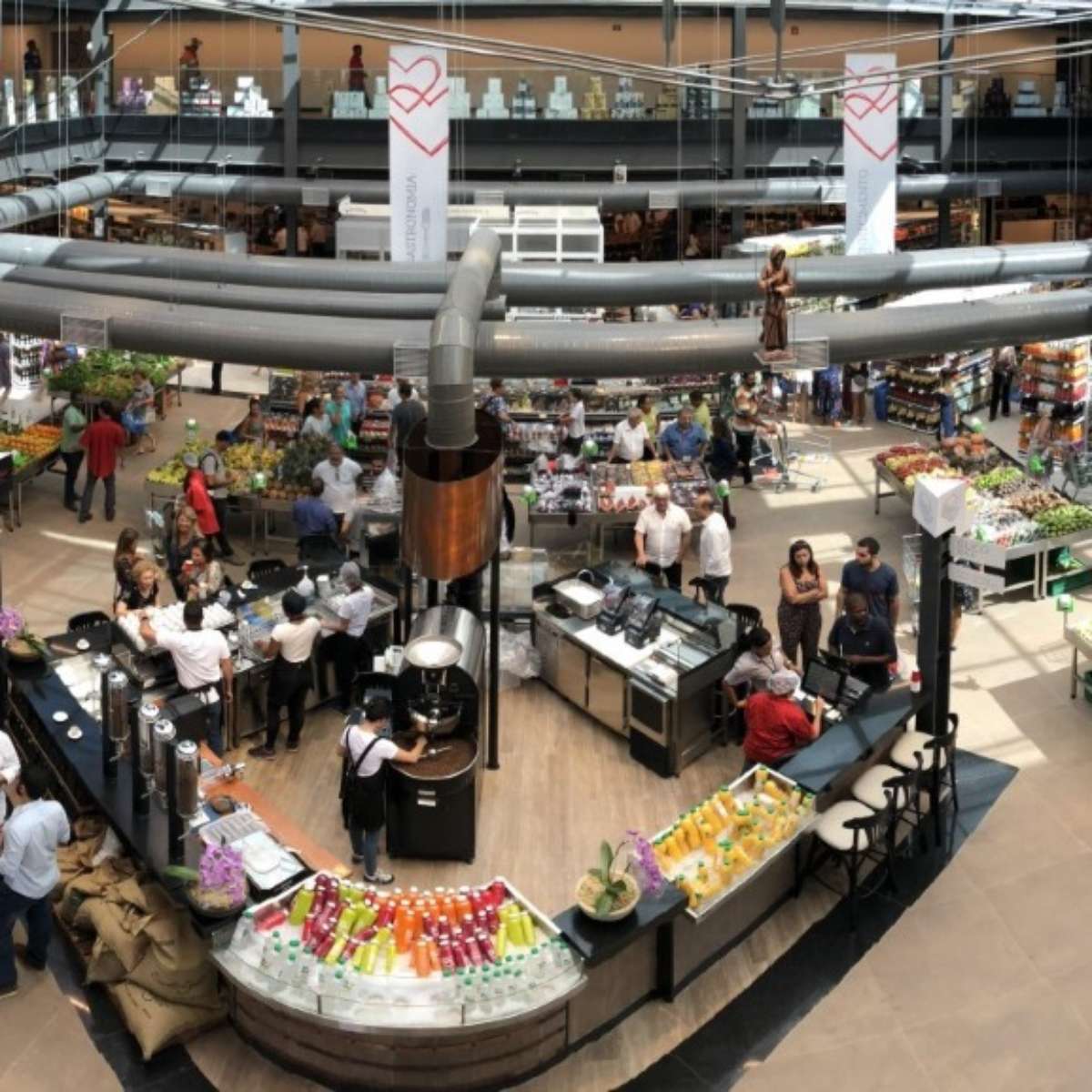 MPT investiga supermercado que enviou carta a funcionários sobre 'voto consciente' e pedia mudança no Brasil