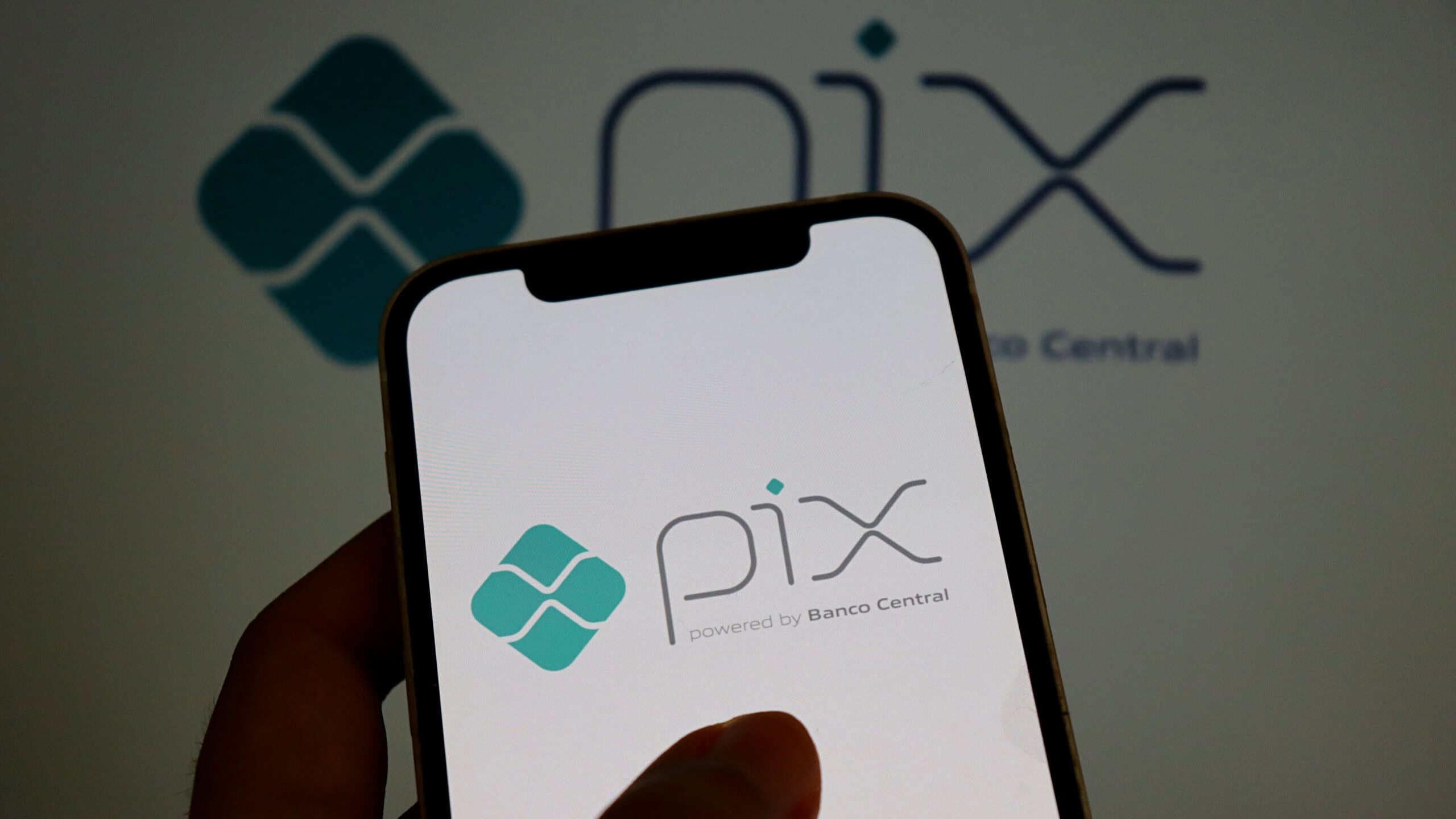 Pix por aproximação não tem mais limite de R$ 500; entenda a regra