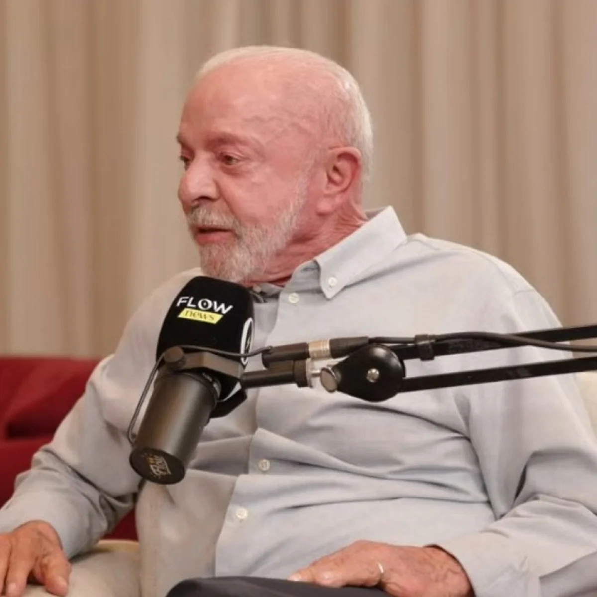 Lula justifica ida ao podcast Flow: "Gosto mais de você do que da Globo"