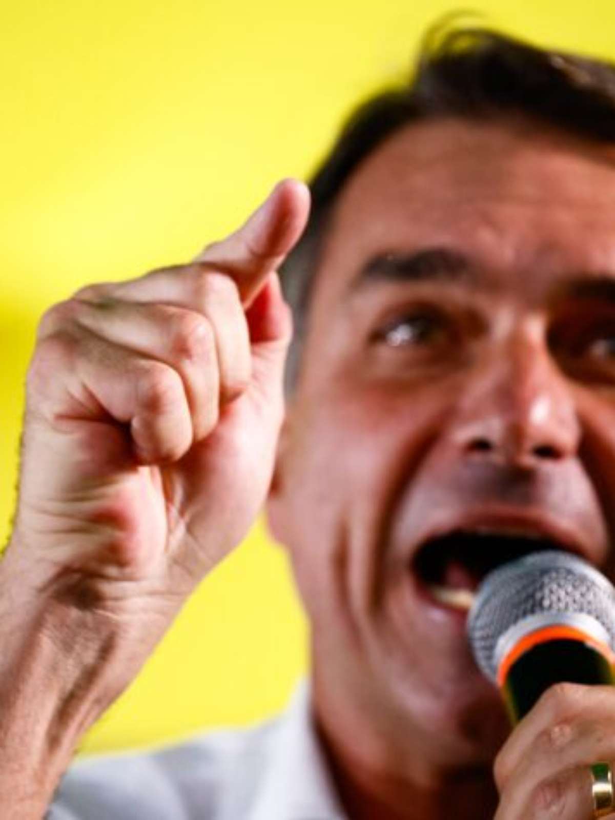 Flávio diz que mudanças defendidas na Constituição se referem a reforma do Judiciário, fim da reeleição e redução da maioridade penal