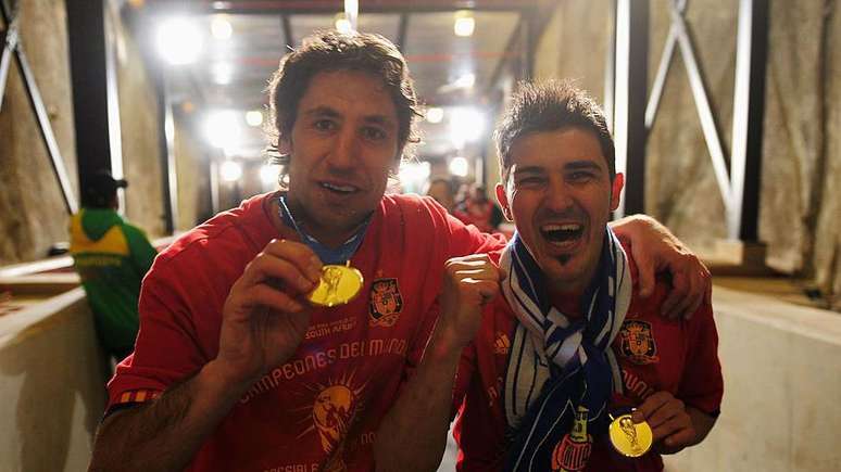 Campeão da Copa de 2010 pela Espanha pede ajuda a Trump após ter negada permissão de entrada nos EUA